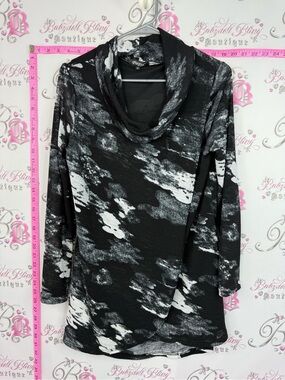 Papa VANCOUVER Black & White Cowl Neck Pullover Sweater